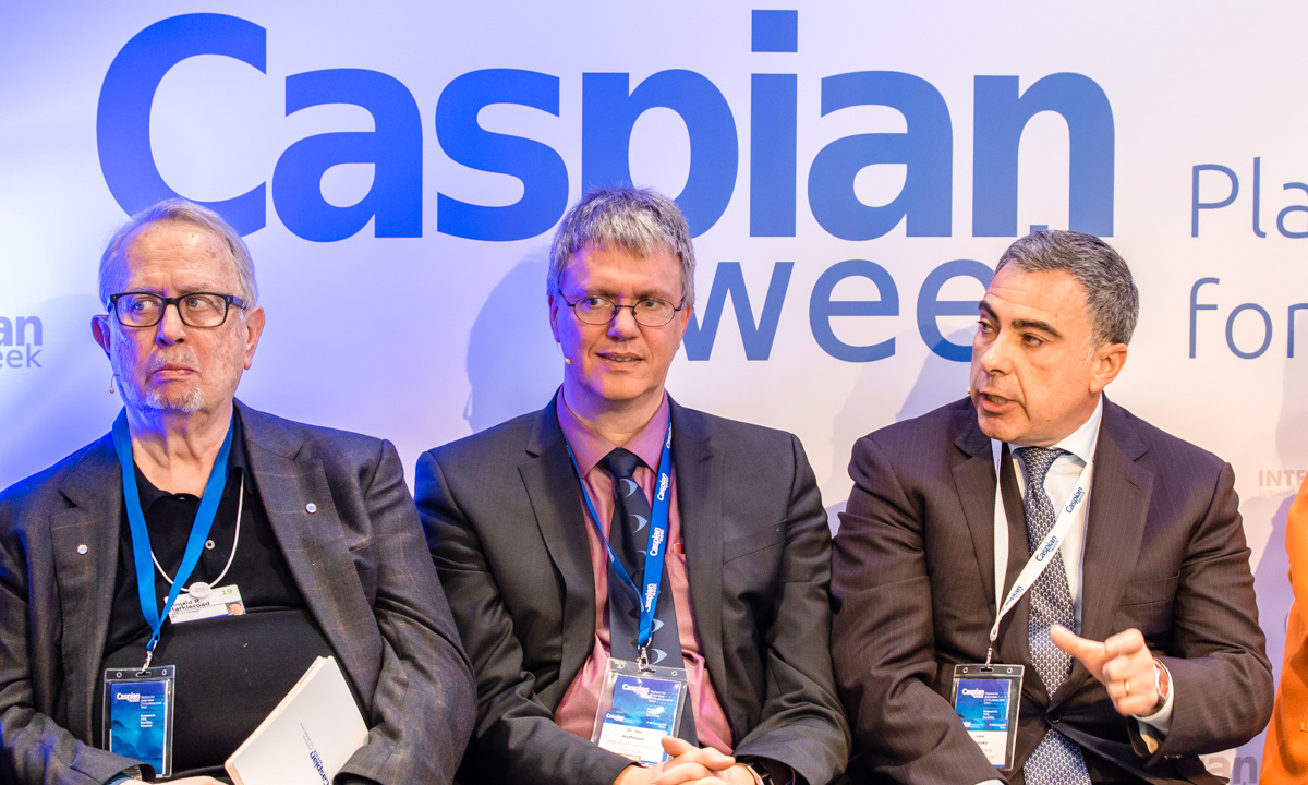 Asgardia | Leon Shpilsky, Minister of Finance of Asgardia, delivers his presentation on Caspian Week in Davos 2019