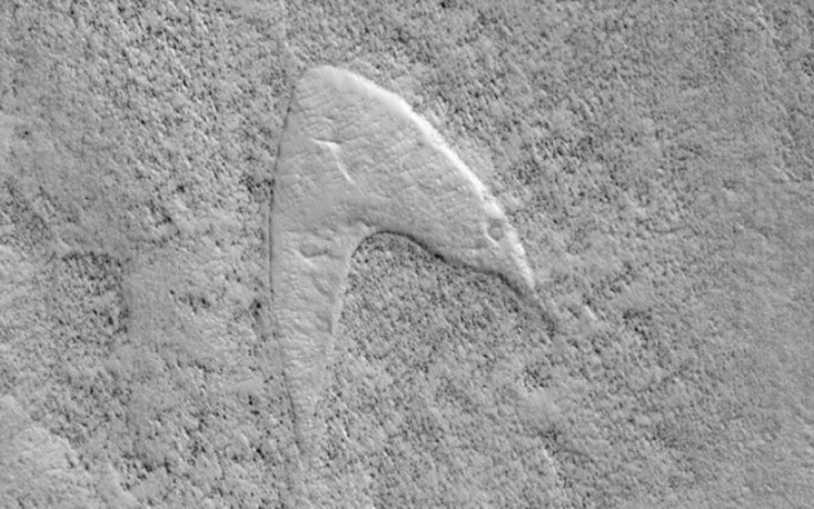 NASA has discovered on Mars an object that is like the Star Trek logo