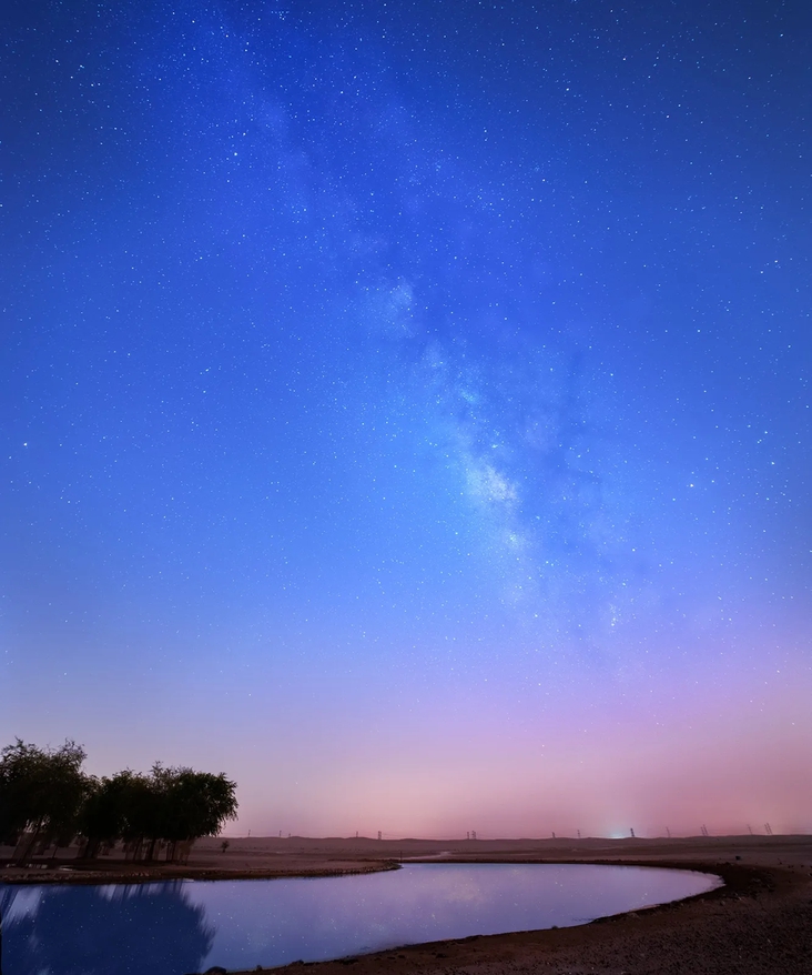 Somewhere in the Arabian desert, Milkyway after dusk