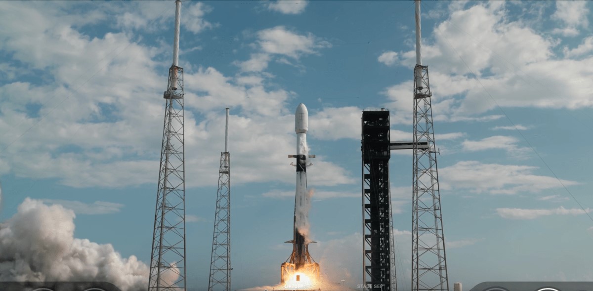 SpaceX Falcon 9. Фото: SpaceX
